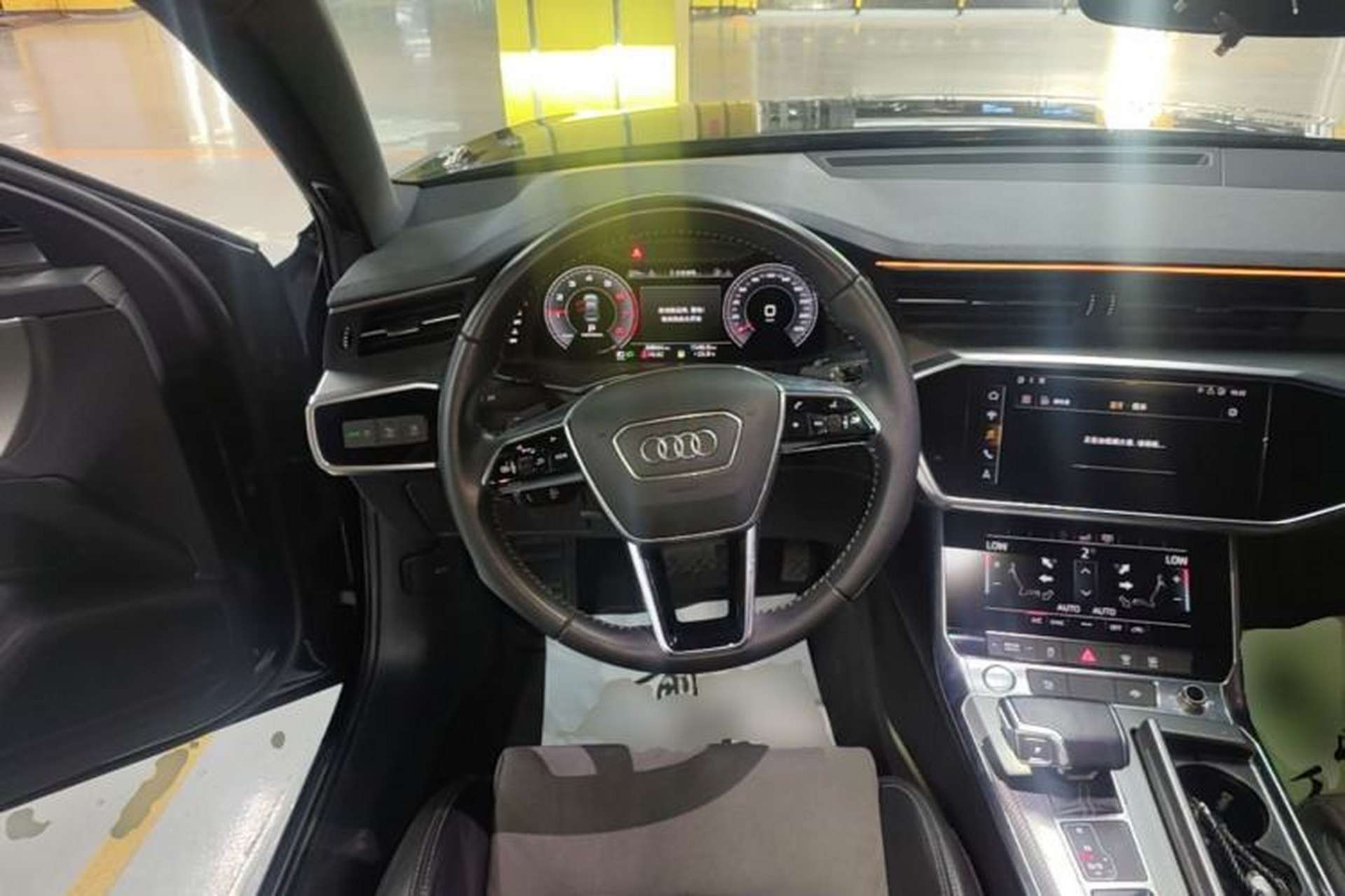 Used Audi A6L 2019 40 TFSI Luxury Dynamic Model Steering Wheel