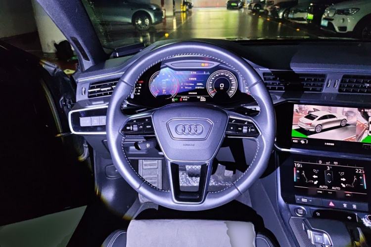 Used Audi A6L 2019 40 TFSI Luxury Dynamic Model Steering Wheel