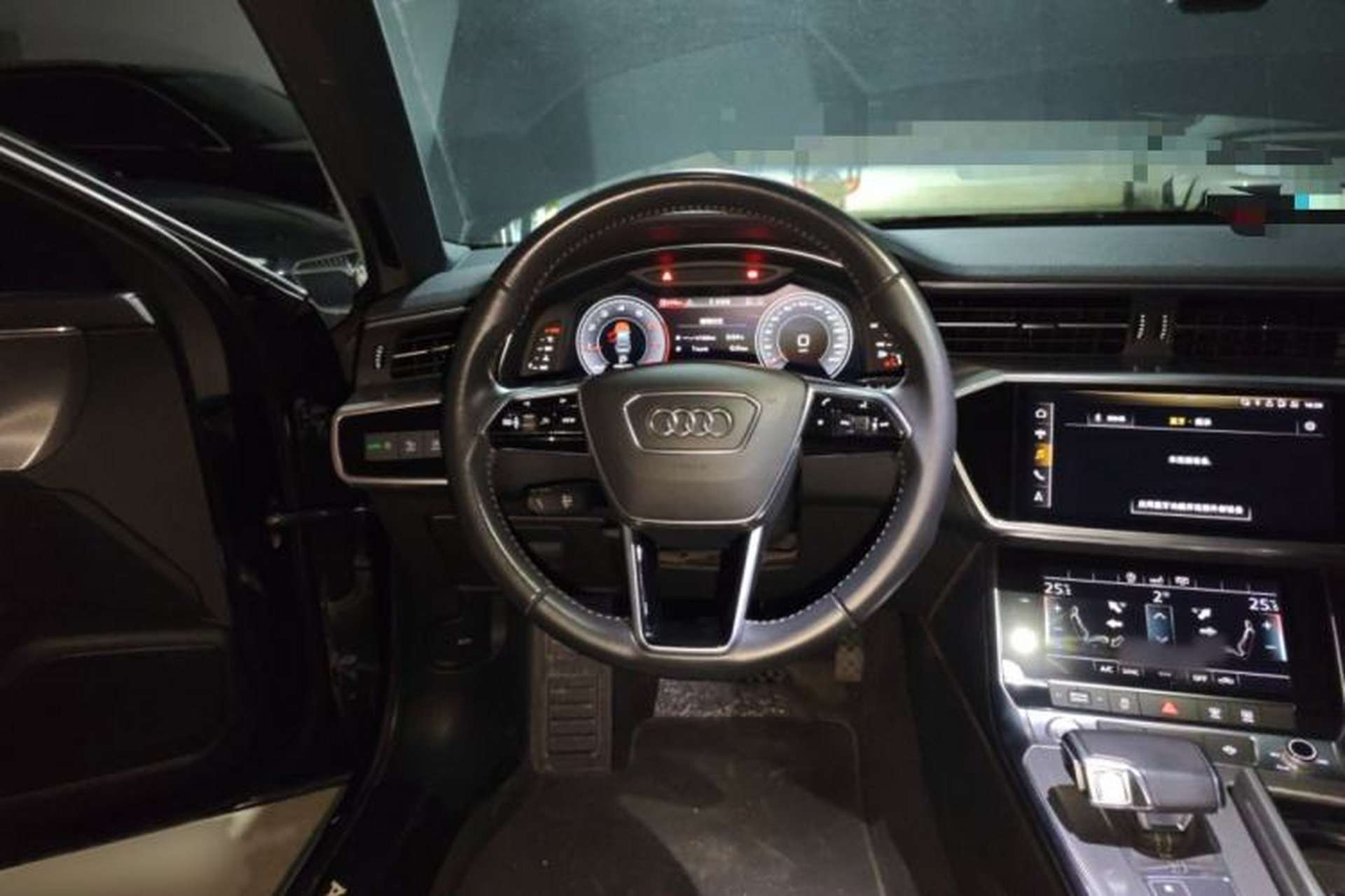 Used Audi A6L 2019 40 TFSI Luxury Dynamic Model Steering Wheel
