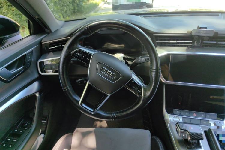 Used Audi A6L 2019 40 TFSI Luxury Dynamic Model Steering Wheel