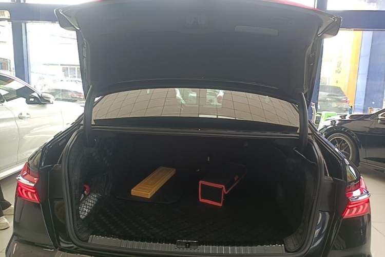 Used Audi A6L 2019 40 TFSI Luxury Dynamic Model Trunk