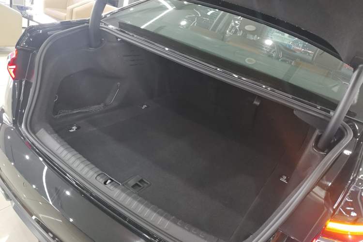 Used Audi A6L 2019 45 TFSI Prestige Dynamic Edition Trunk