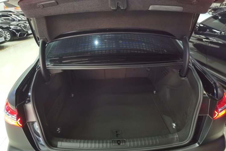 Used Audi A6L 2019 40 TFSI Luxury Dynamic Model Trunk