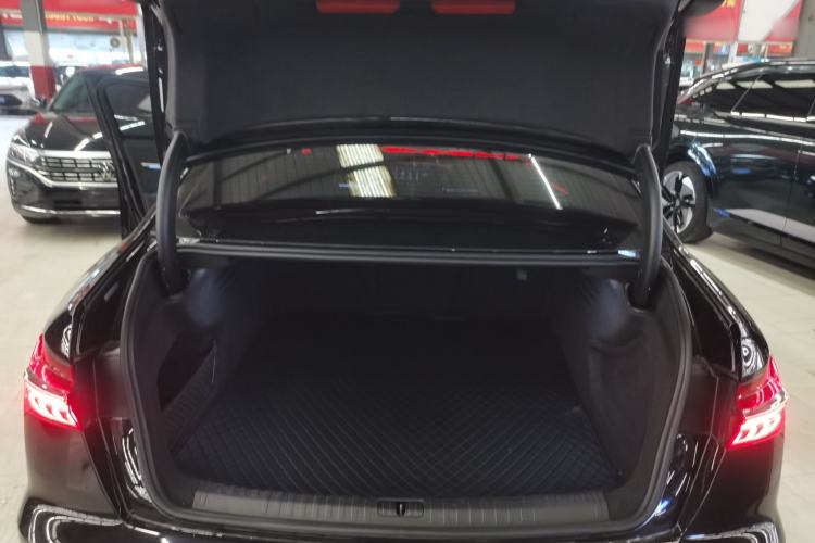 Used Audi A6L 2019 40 TFSI Luxury Prestige Edition Trunk