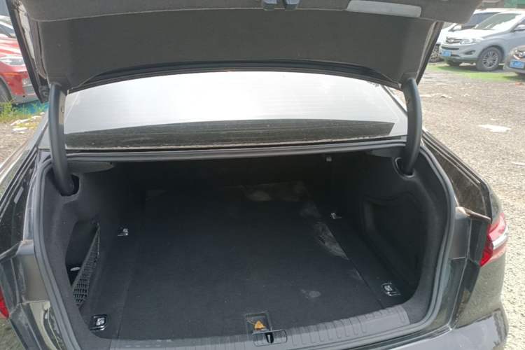 Used Audi A6L 2019 40 TFSI Luxury Dynamic Model Trunk
