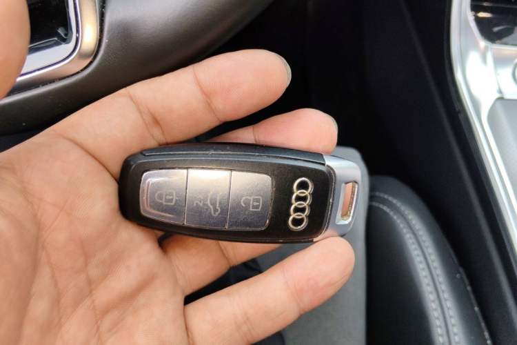 Used Audi A6L 2019 40 TFSI Luxury Dynamic Model Vehicle Key
