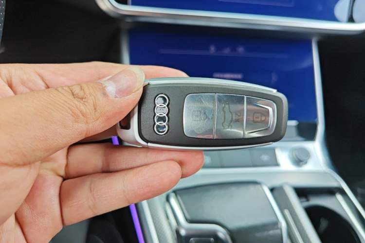 Used Audi A6L 2019 40 TFSI Luxury Dynamic Model Vehicle Key