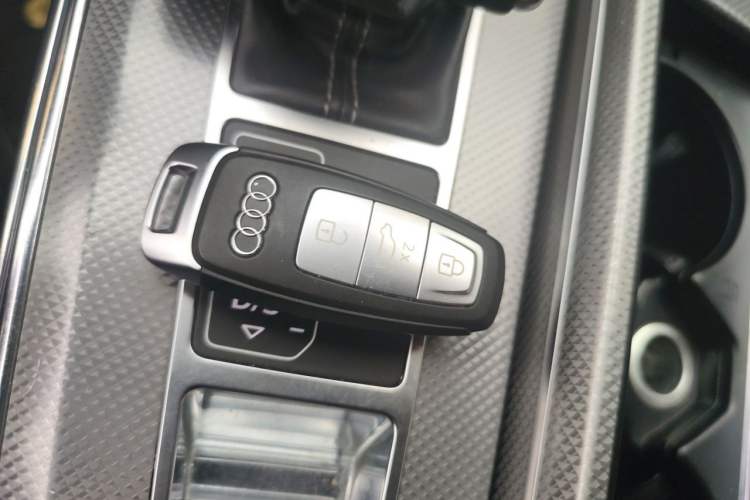 Used Audi A6L 2019 40 TFSI Luxury Dynamic Model Vehicle Key