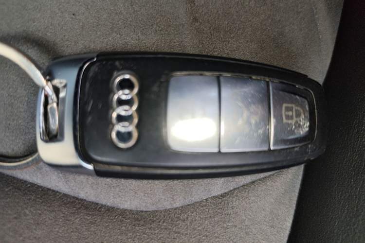 Used Audi A6L 2019 40 TFSI Luxury Dynamic Model Vehicle Key