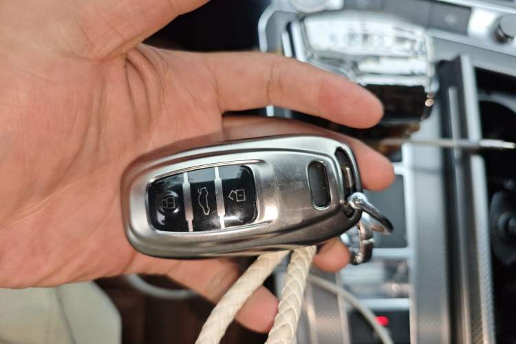 Used Audi A6L 2019 40 TFSI Luxury Dynamic Model Vehicle Key