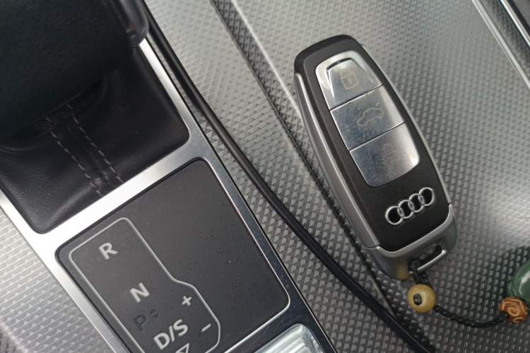 Used Audi A6L 2019 40 TFSI Luxury Prestige Edition Vehicle Key