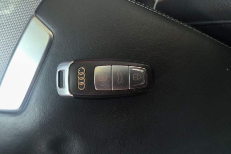 Used Audi A6L 2019 40 TFSI Luxury Dynamic Model Vehicle Key