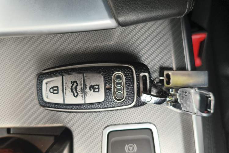 Used Audi A6L 2019 40 TFSI Luxury Prestige Edition Vehicle Key