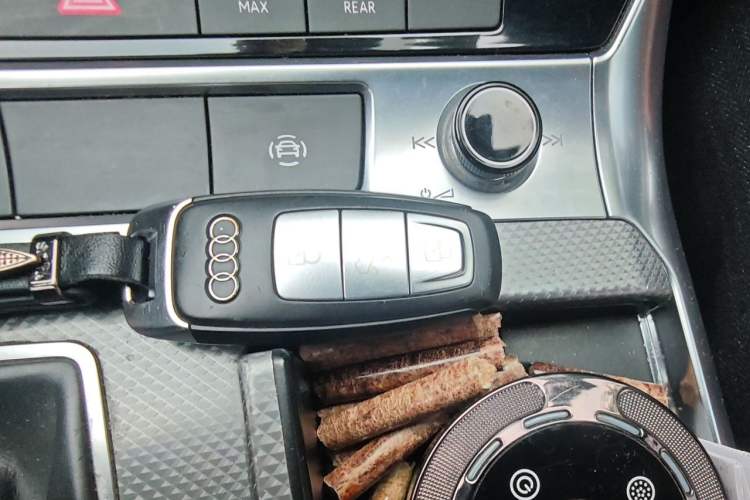 Used Audi A6L 2019 40 TFSI Luxury Dynamic Model Vehicle Key
