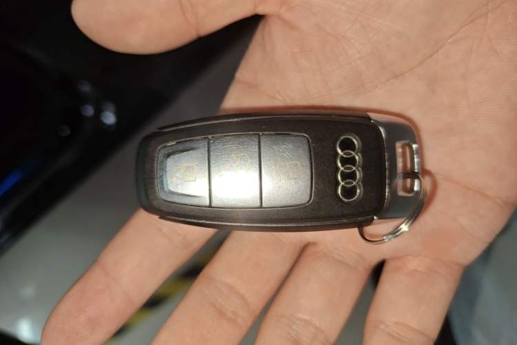 Used Audi A6L 2019 40 TFSI Luxury Prestige Edition Vehicle Key
