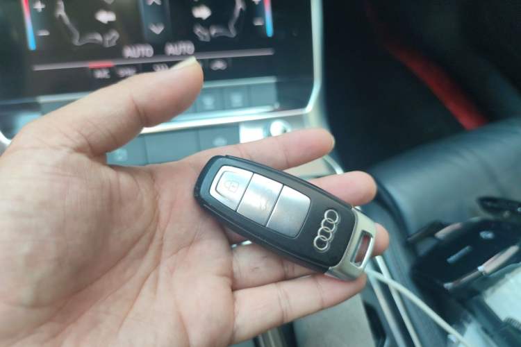 Used Audi A6L 2019 40 TFSI Luxury Prestige Edition Vehicle Key