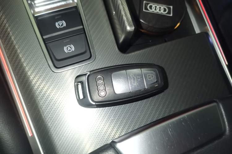 Used Audi A6L 2019 40 TFSI Luxury Prestige Edition Vehicle Key