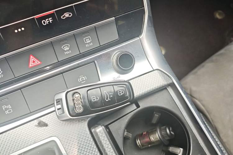 Used Audi A6L 2019 45 TFSI Prestige Dynamic Edition Vehicle Key