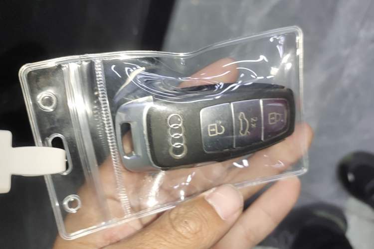 Used Audi A6L 2019 40 TFSI Luxury Prestige Edition Vehicle Key