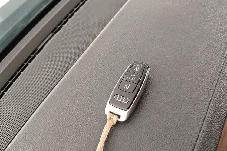 Used Audi A6L 2019 45 TFSI Prestige Elegant Edition Vehicle Key