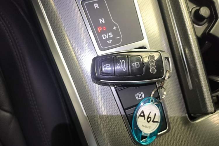 Used Audi A6L 2019 40 TFSI Luxury Prestige Edition Vehicle Key