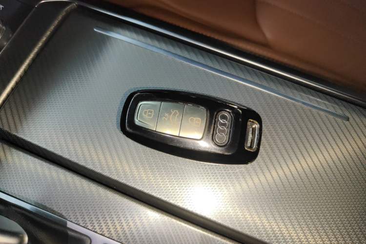 Used Audi A6L 2019 40 TFSI Luxury Prestige Edition Vehicle Key