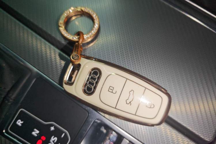 Used Audi A6L 2019 40 TFSI Luxury Prestige Edition Vehicle Key