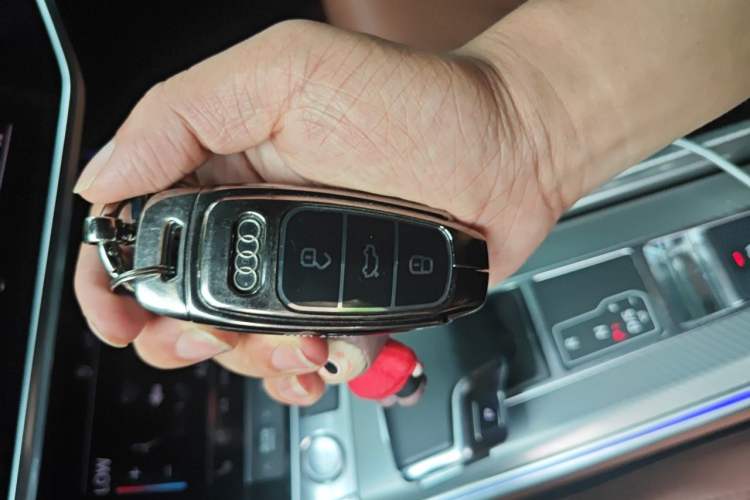 Used Audi A6L 2019 40 TFSI Luxury Prestige Edition Vehicle Key