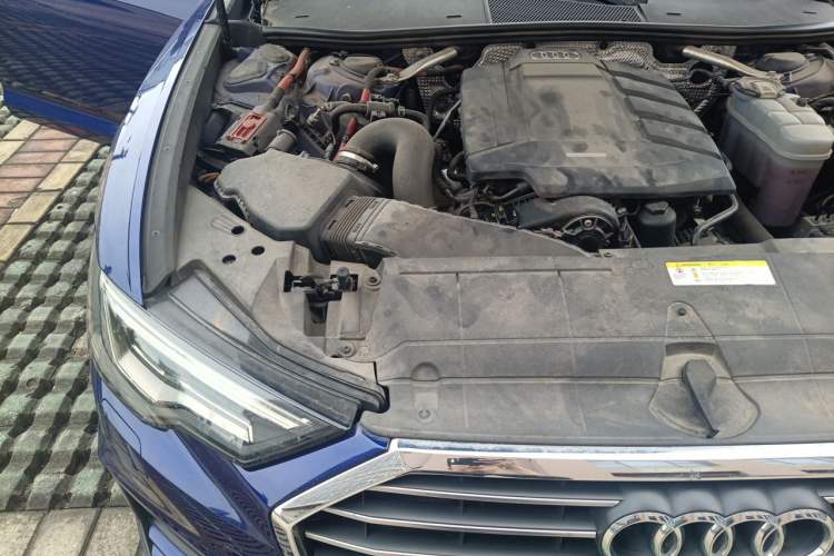Used Audi A6L 2019 40 TFSI Luxury Dynamic Model Engine Bay Right