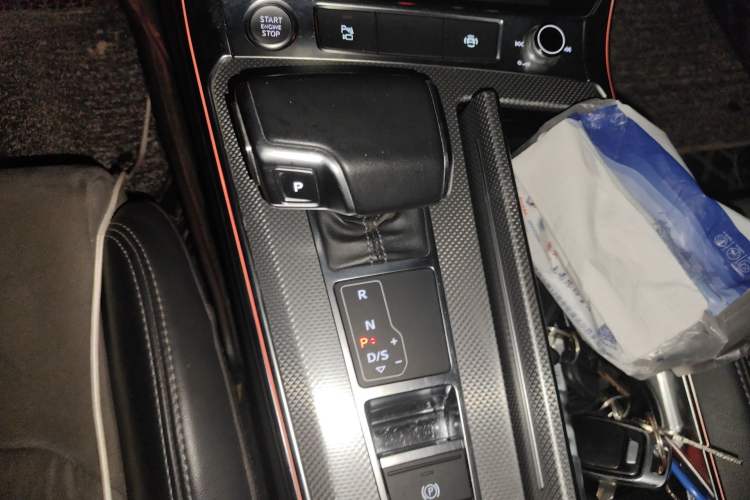 Used Audi A6L 2019 45 TFSI quattro Prestige Dynamic Edition Gear Lever