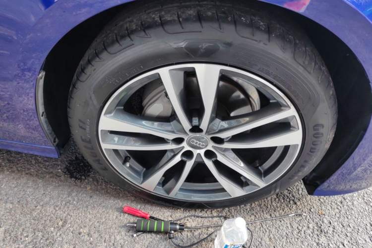 Used Audi A6L 2019 40 TFSI Luxury Dynamic Model Right Front Wheel Hub