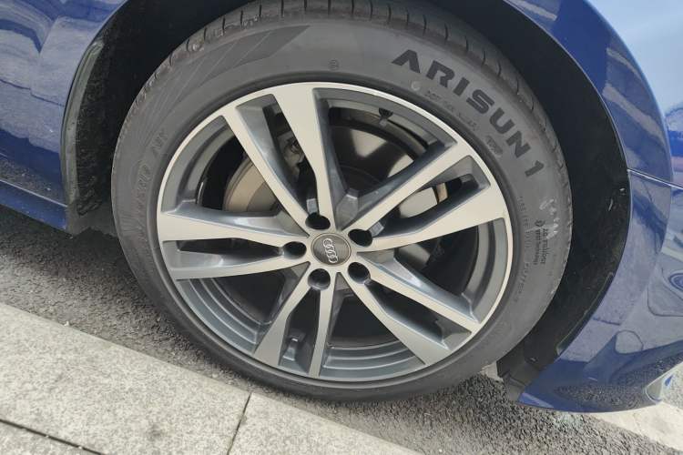 Used Audi A6L 2019 45 TFSI Prestige Dynamic Edition Right Front Wheel Hub