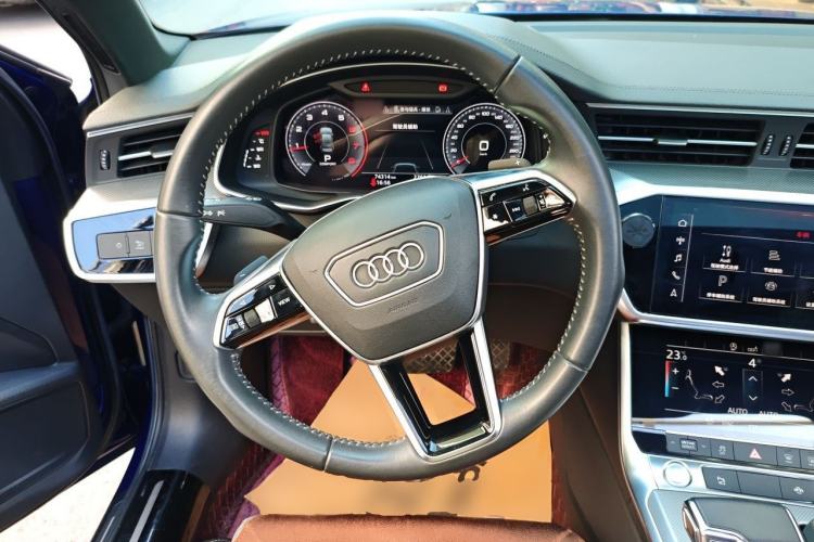 Used Audi A6L 2019 40 TFSI Luxury Dynamic Model Steering Wheel