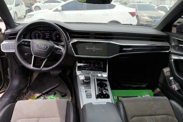 Used Audi A6L 2019 40 TFSI Luxury Dynamic Model Center Console