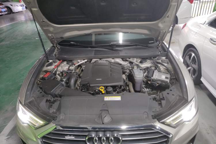 Used Audi A6L 2019 40 TFSI Luxury Dynamic Model Engine Bay