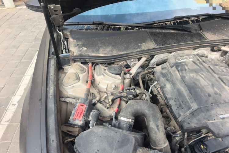 Used Audi A6L 2019 40 TFSI Luxury Dynamic Model Engine Bay Right