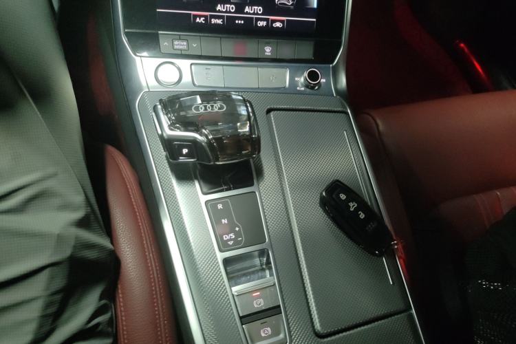 Used Audi A6L 2019 40 TFSI Luxury Dynamic Model Gear Lever
