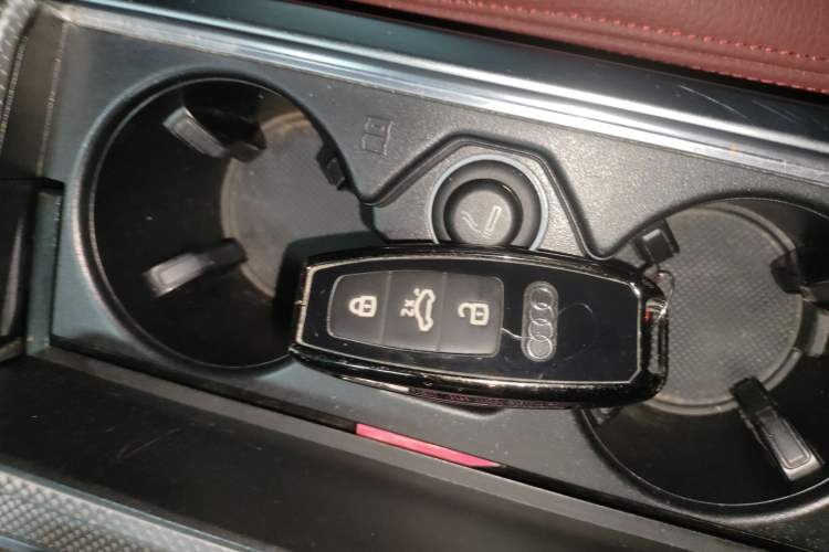 Used Audi A6L 2019 40 TFSI Luxury Dynamic Model Interior 1