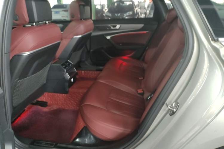 Used Audi A6L 2019 40 TFSI Luxury Dynamic Model Interior 4