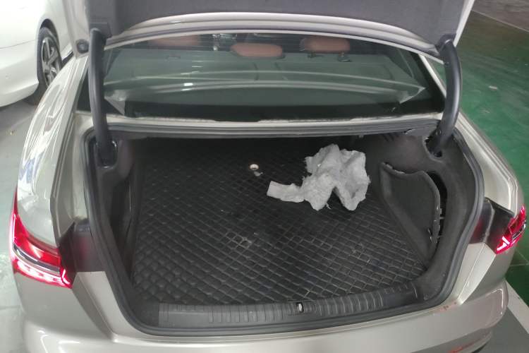 Used Audi A6L 2019 40 TFSI Luxury Dynamic Model Trunk
