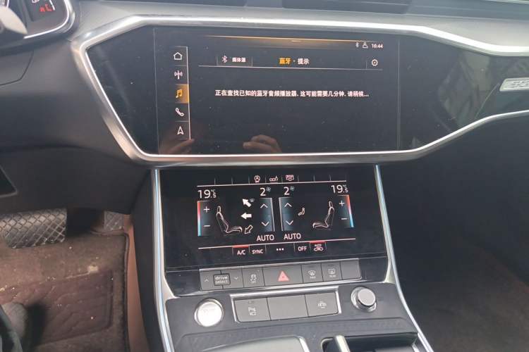 Used Audi A6L 2019 45 TFSI quattro Prestige Elegant Edition Audio And AC Panel