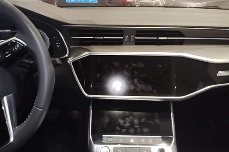 Used Audi A6L 2019 45 TFSI Prestige Dynamic Edition Audio And AC Panel