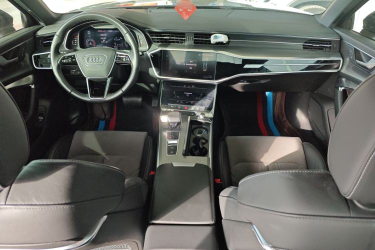Used Audi A6L 2019 40 TFSI Luxury Dynamic Model Center Console