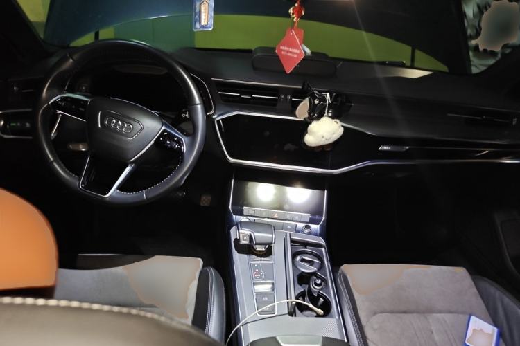 Used Audi A6L 2019 45 TFSI Prestige Dynamic Edition Center Console