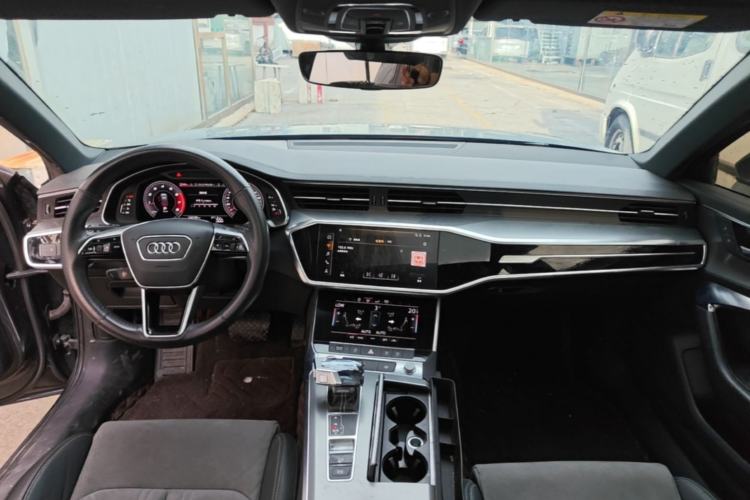 Used Audi A6L 2019 40 TFSI Luxury Dynamic Model Center Console
