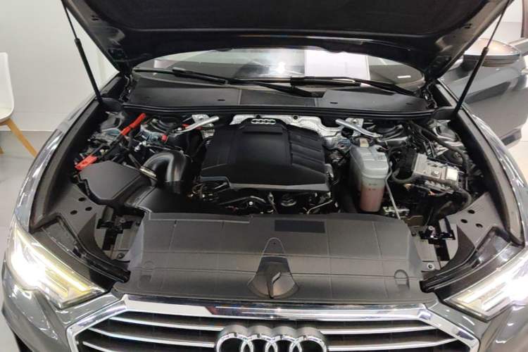 Used Audi A6L 2019 45 TFSI Prestige Dynamic Edition Engine Bay