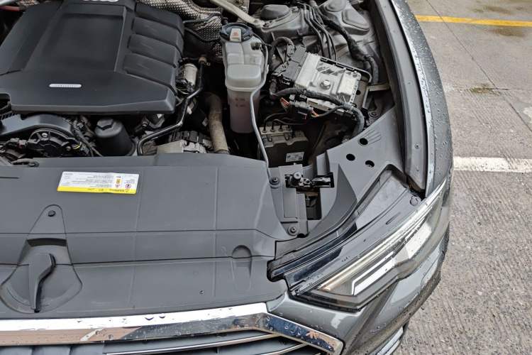Used Audi A6L 2019 45 TFSI Prestige Dynamic Edition Engine Bay Left