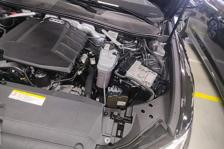 Used Audi A6L 2019 45 TFSI quattro Prestige Dynamic Edition Engine Bay Left