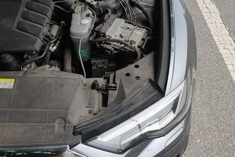 Used Audi A6L 2019 45 TFSI Prestige Dynamic Edition Engine Bay Left