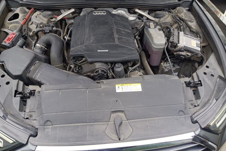 Used Audi A6L 2019 40 TFSI Luxury Dynamic Model Engine Bay